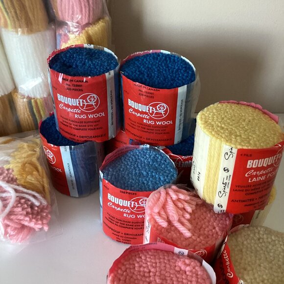 Bundle of Hook & Latch Pre-Cut Rug Making Yarn Multicolor Crafting Crafts - Picture 2 of 4